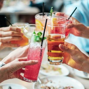 Novara, ordinanza del Comune: estensione orario divieti somministrazione bevande alcoliche