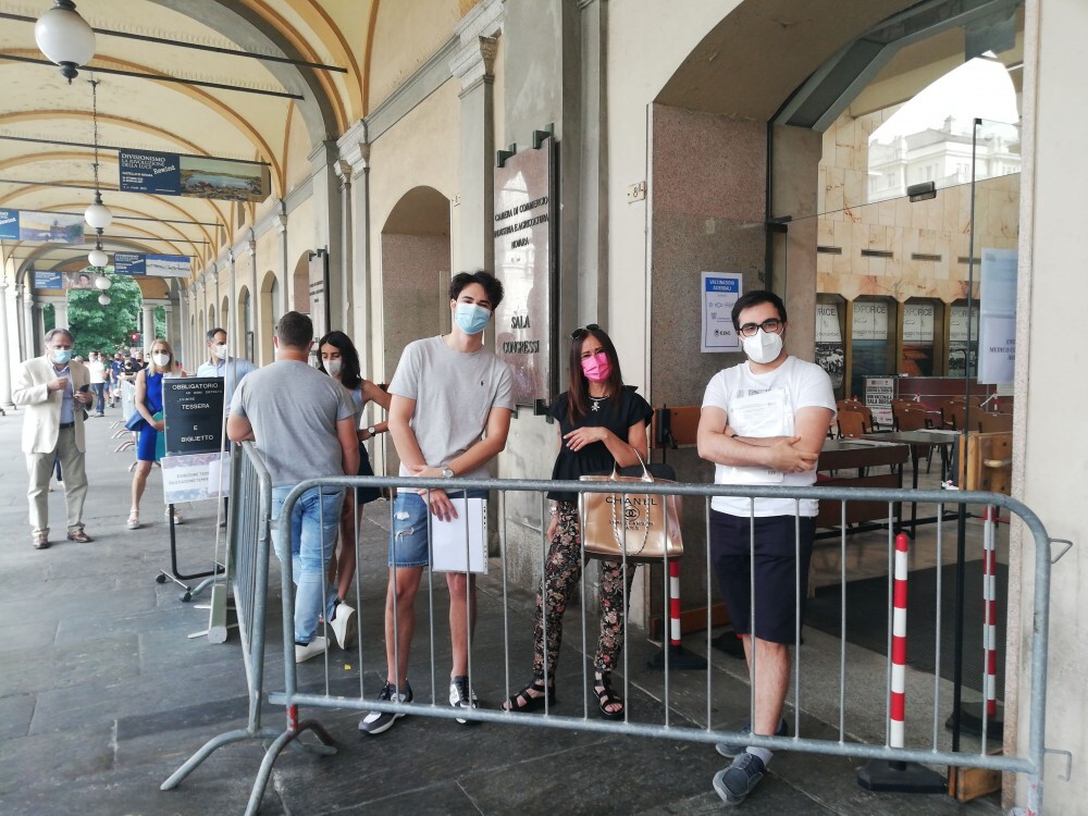 Vaccinate quasi cinquanta persone grazie alla linea di Confartigianato a Novara